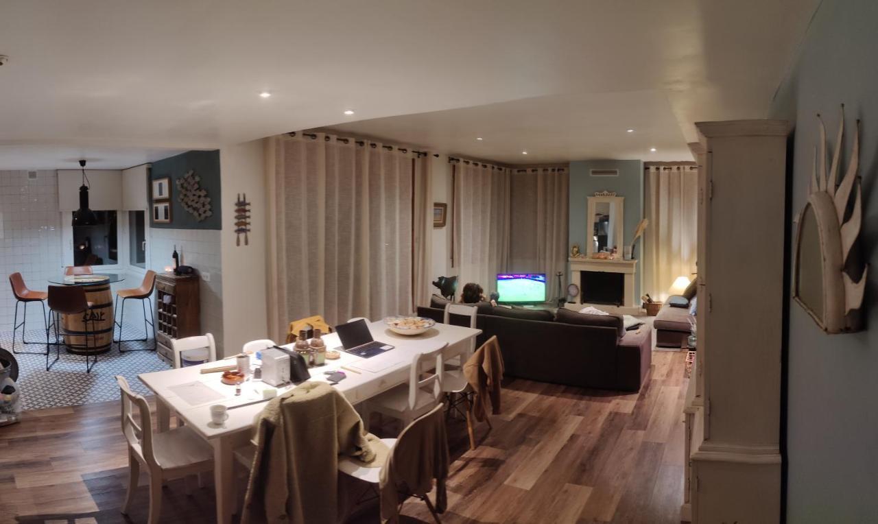 Villa Mas Sopes Сант Пере Пескадор Екстериор снимка