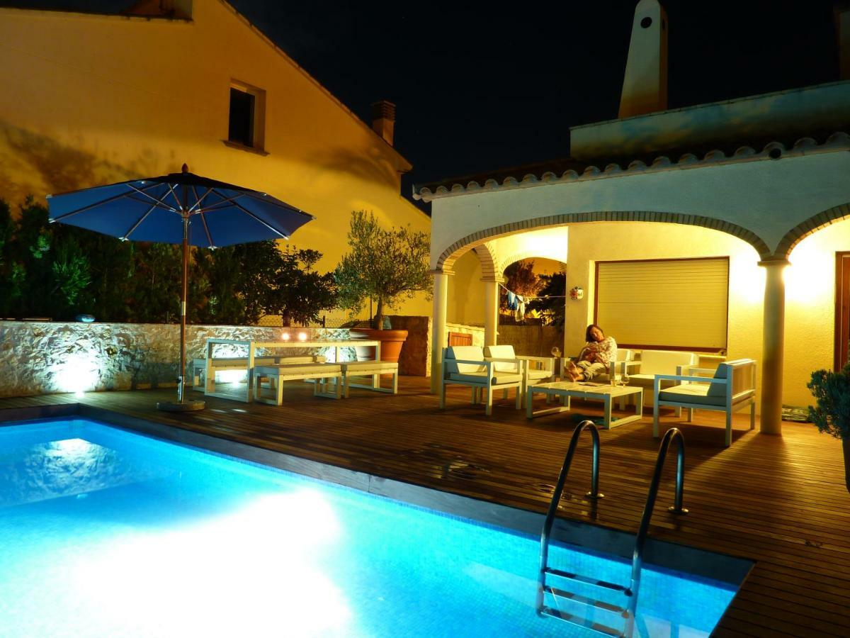 Villa Mas Sopes Сант Пере Пескадор Екстериор снимка